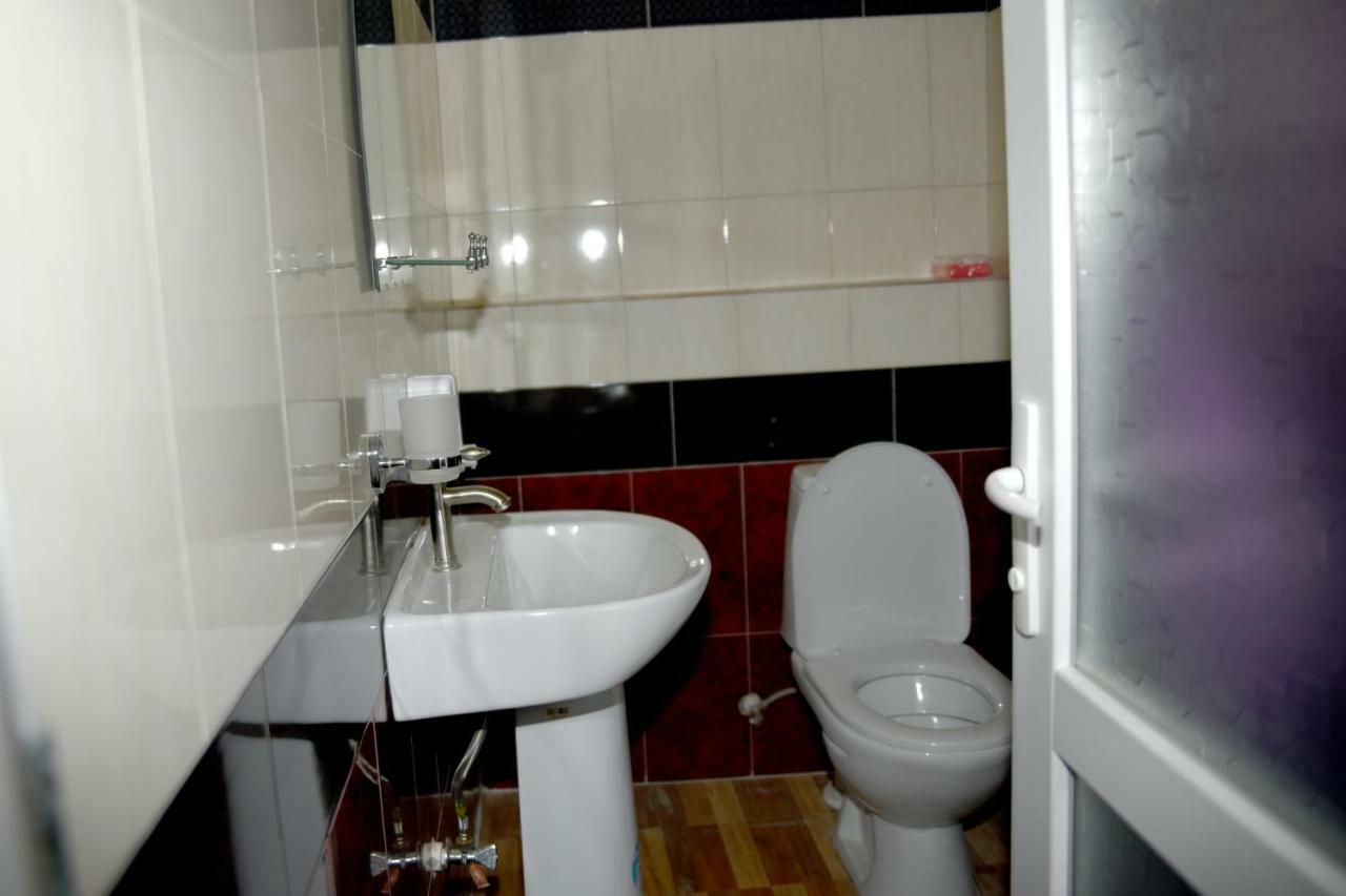 Bed and Breakfast Nikala Telavi Exterior foto