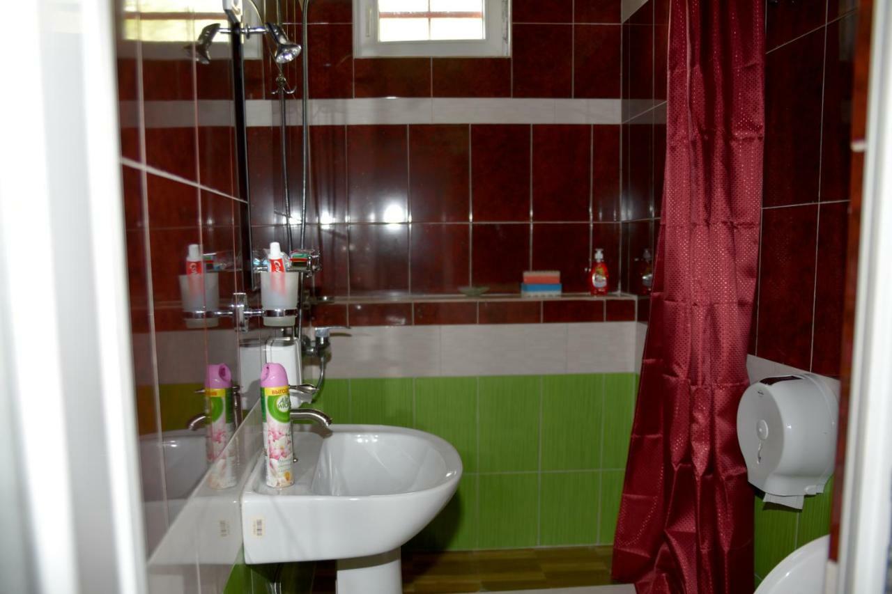 Bed and Breakfast Nikala Telavi Exterior foto